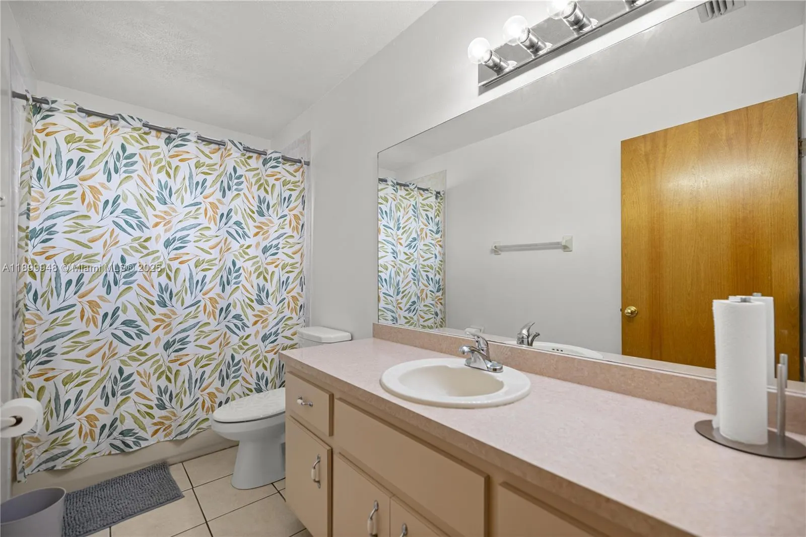 2521 NW 45th