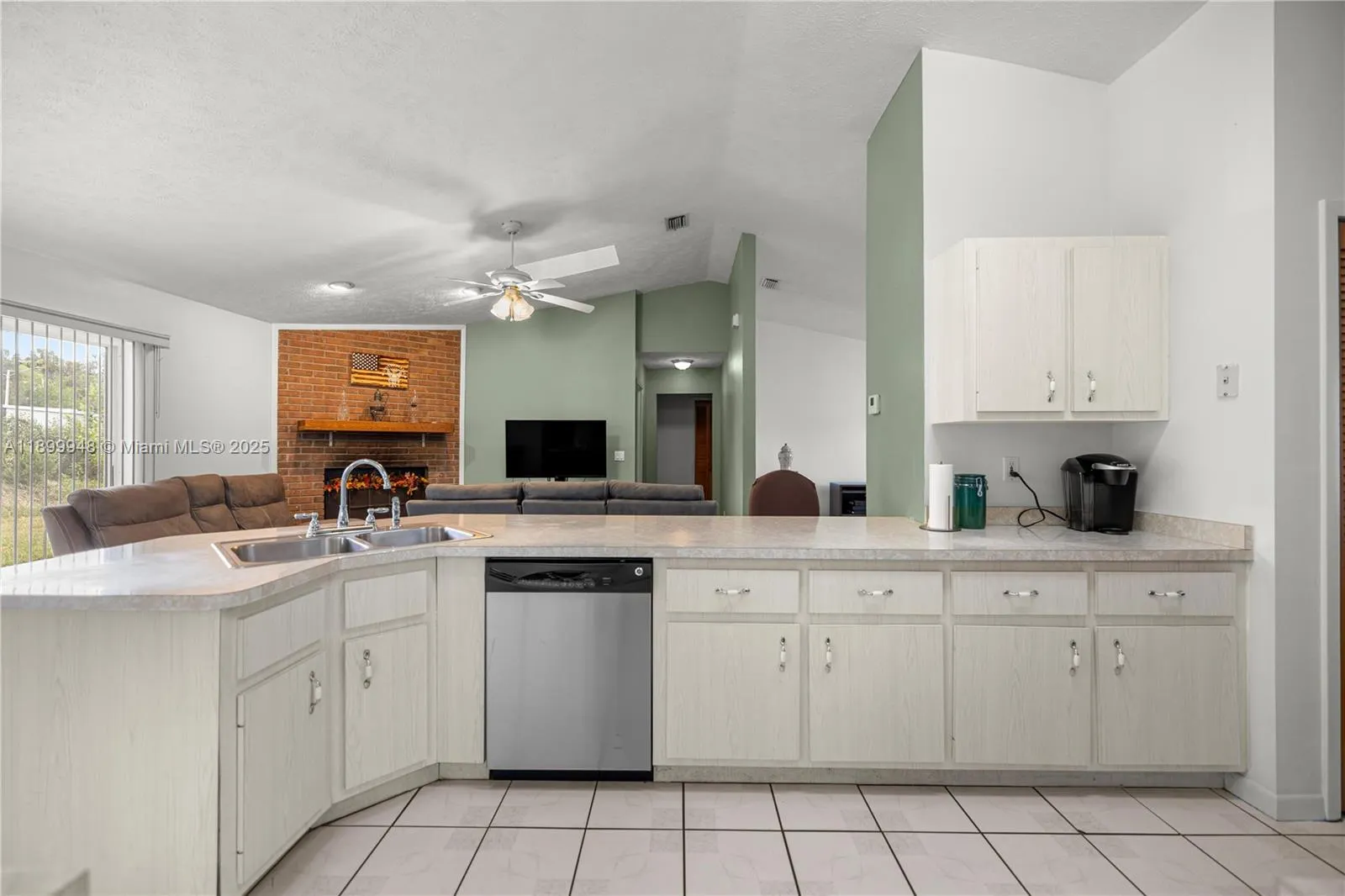 2521 NW 45th