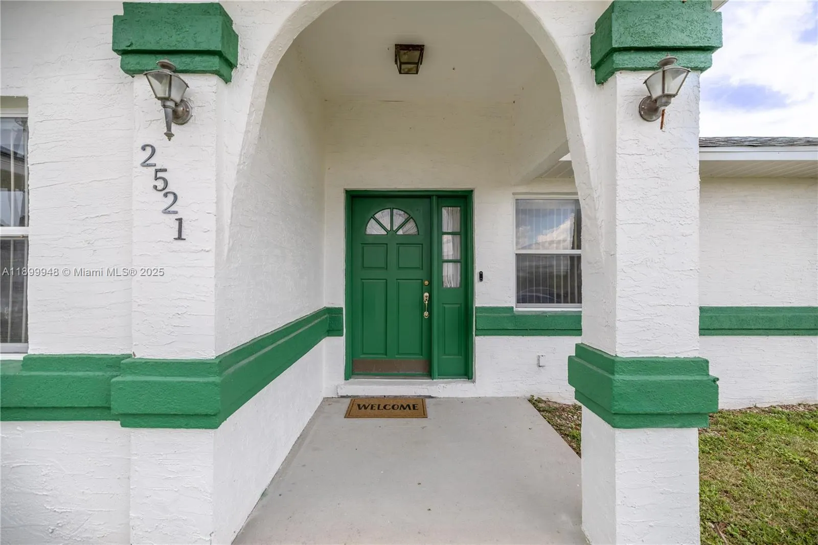 2521 NW 45th