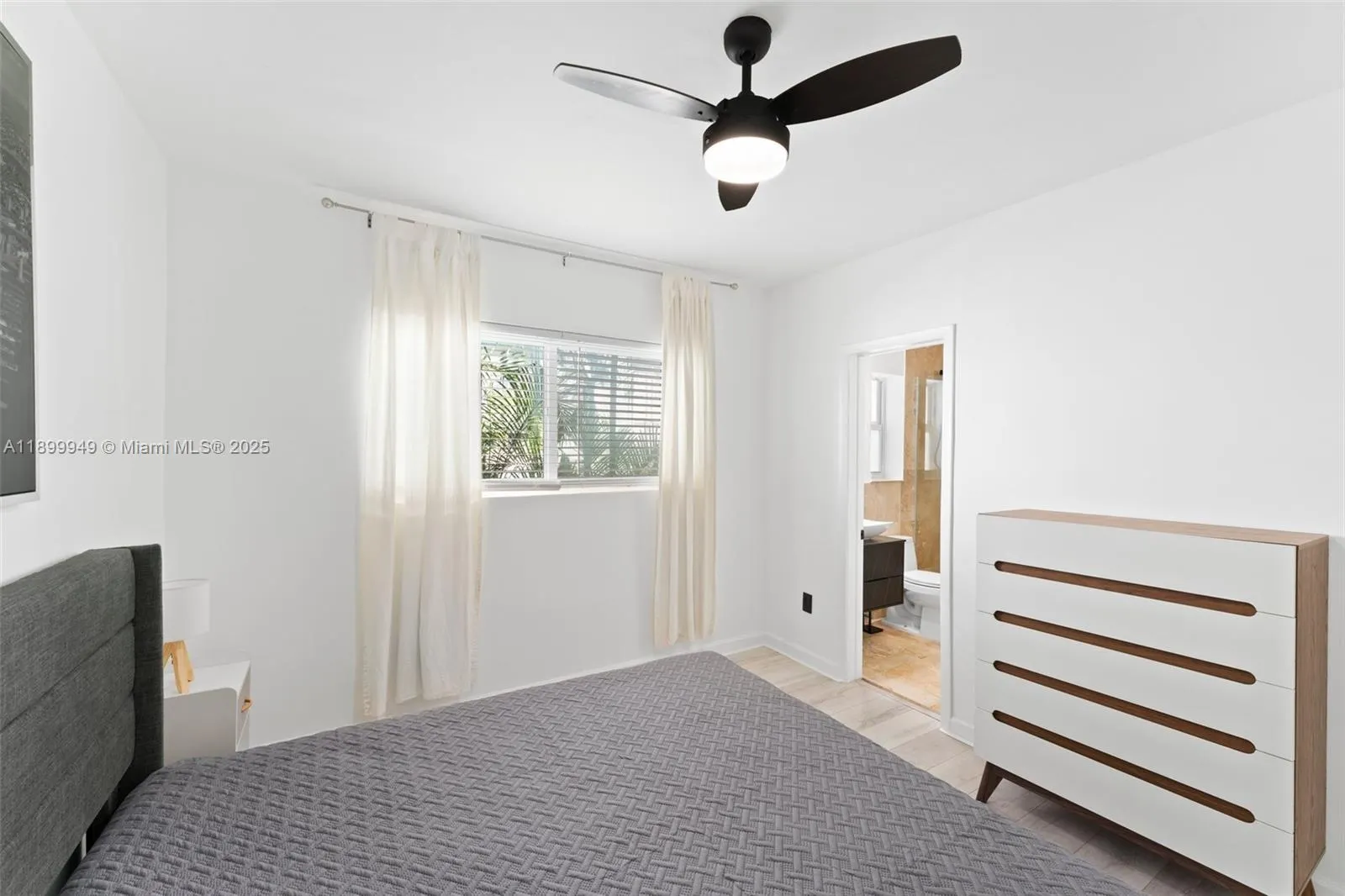 1515 WEST AVE, #9