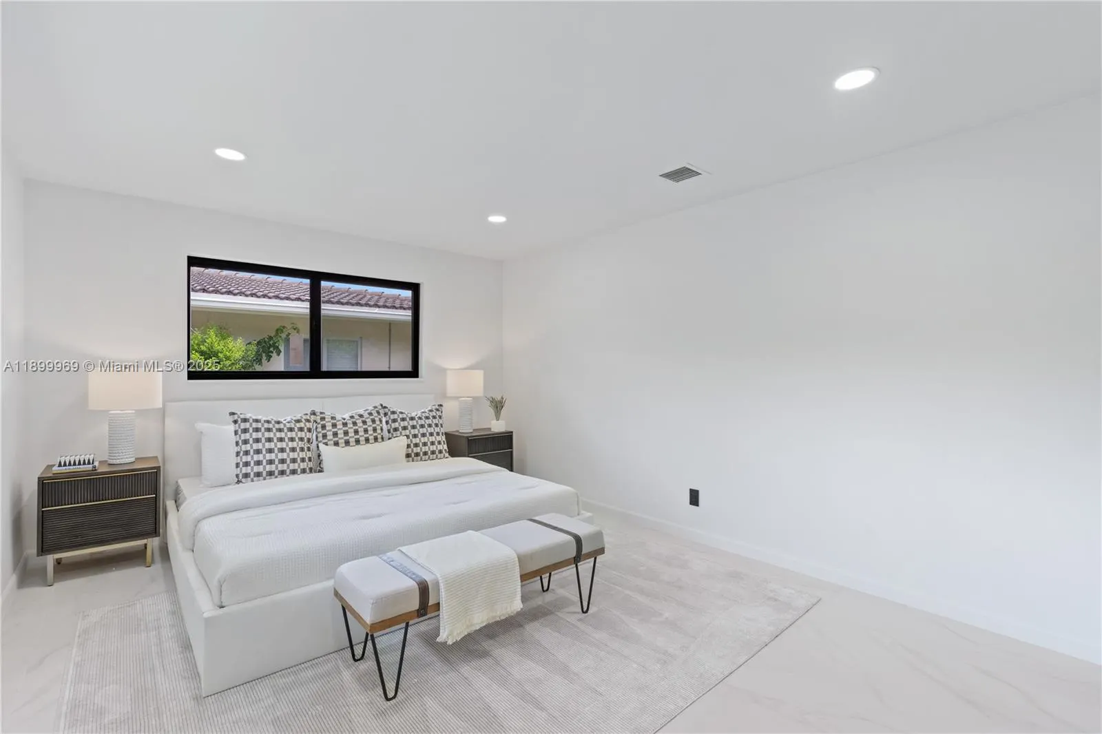 2020 NE 54th