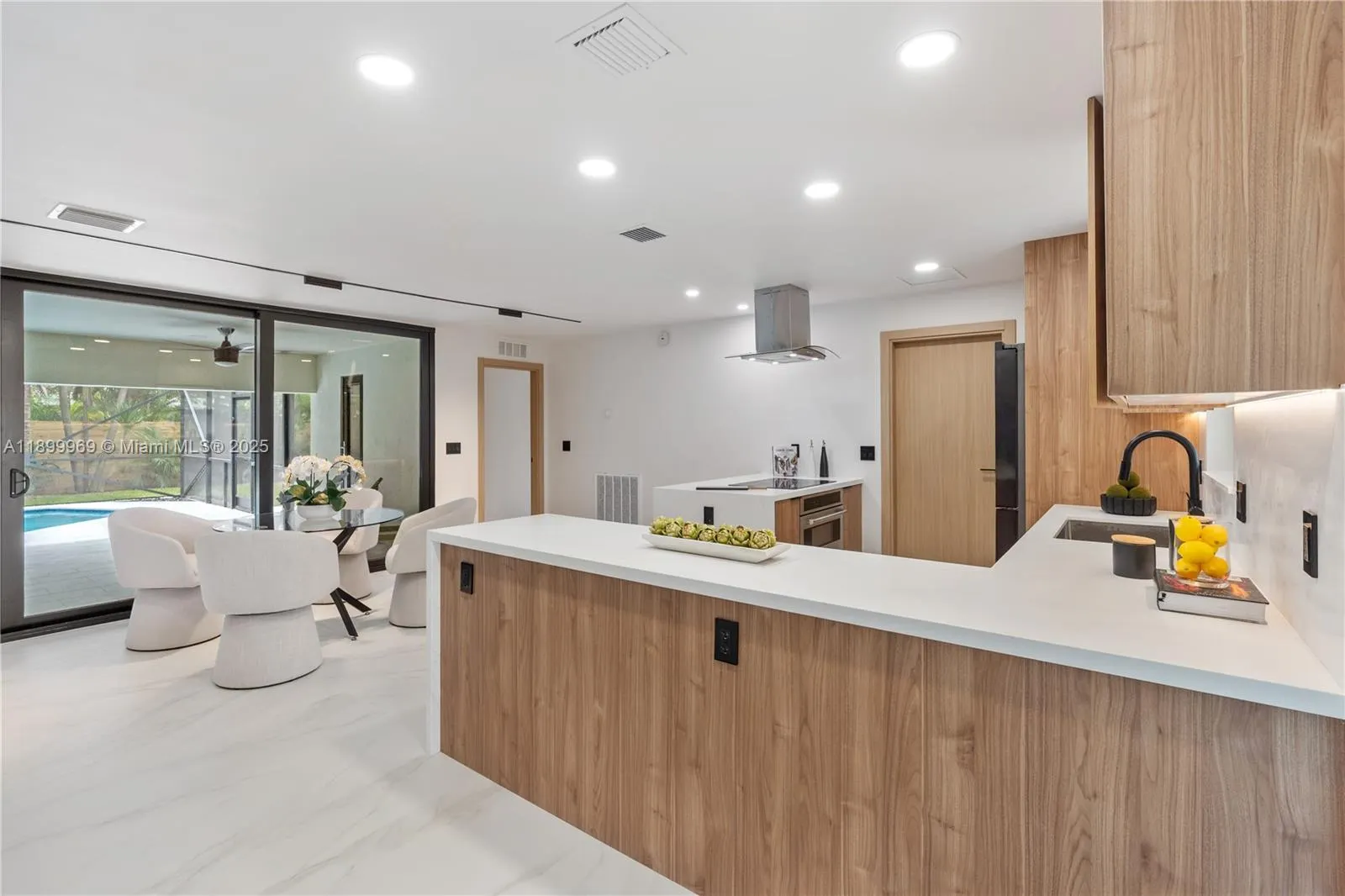 2020 NE 54th