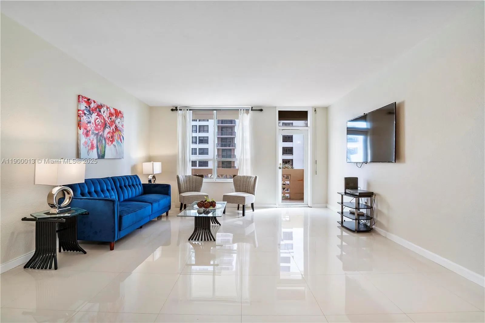 10185 Collins Ave, #515