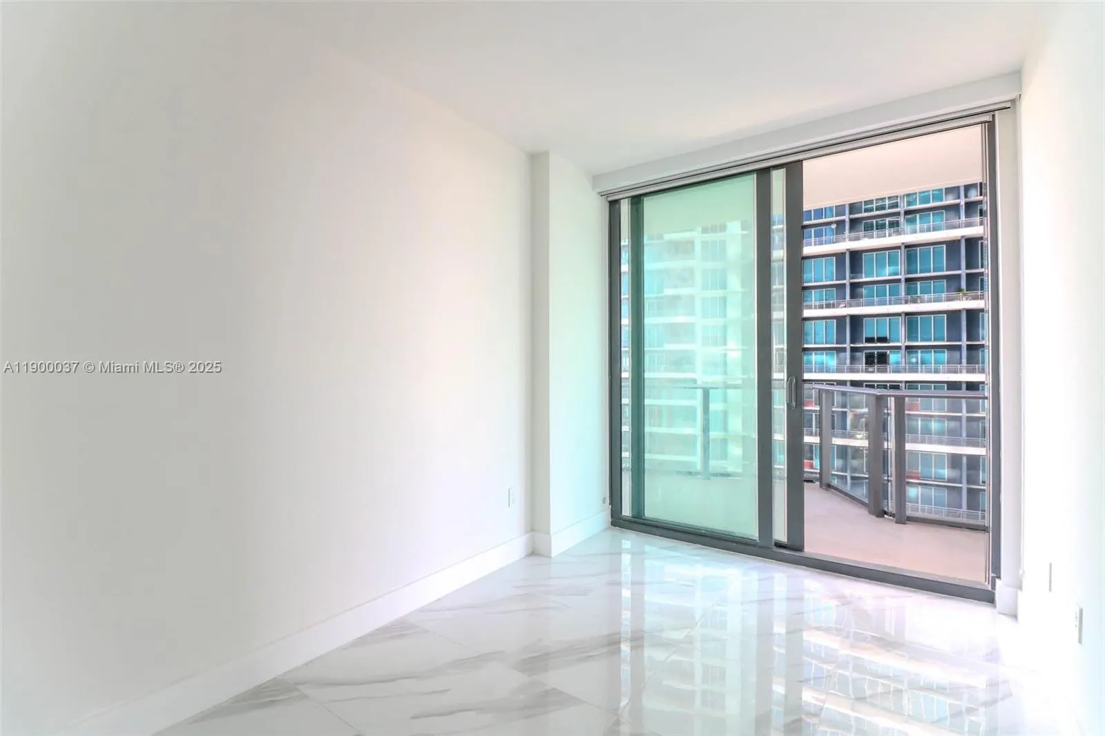 1300 S Miami Ave, #2706