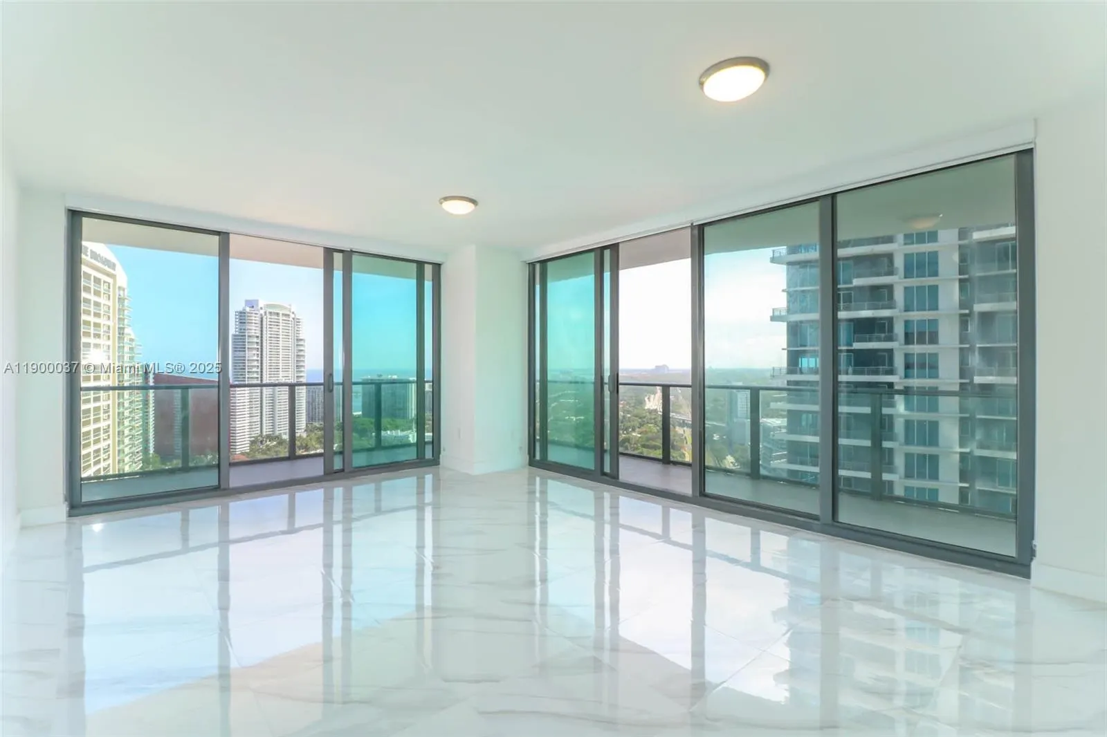 1300 S Miami Ave, #2706