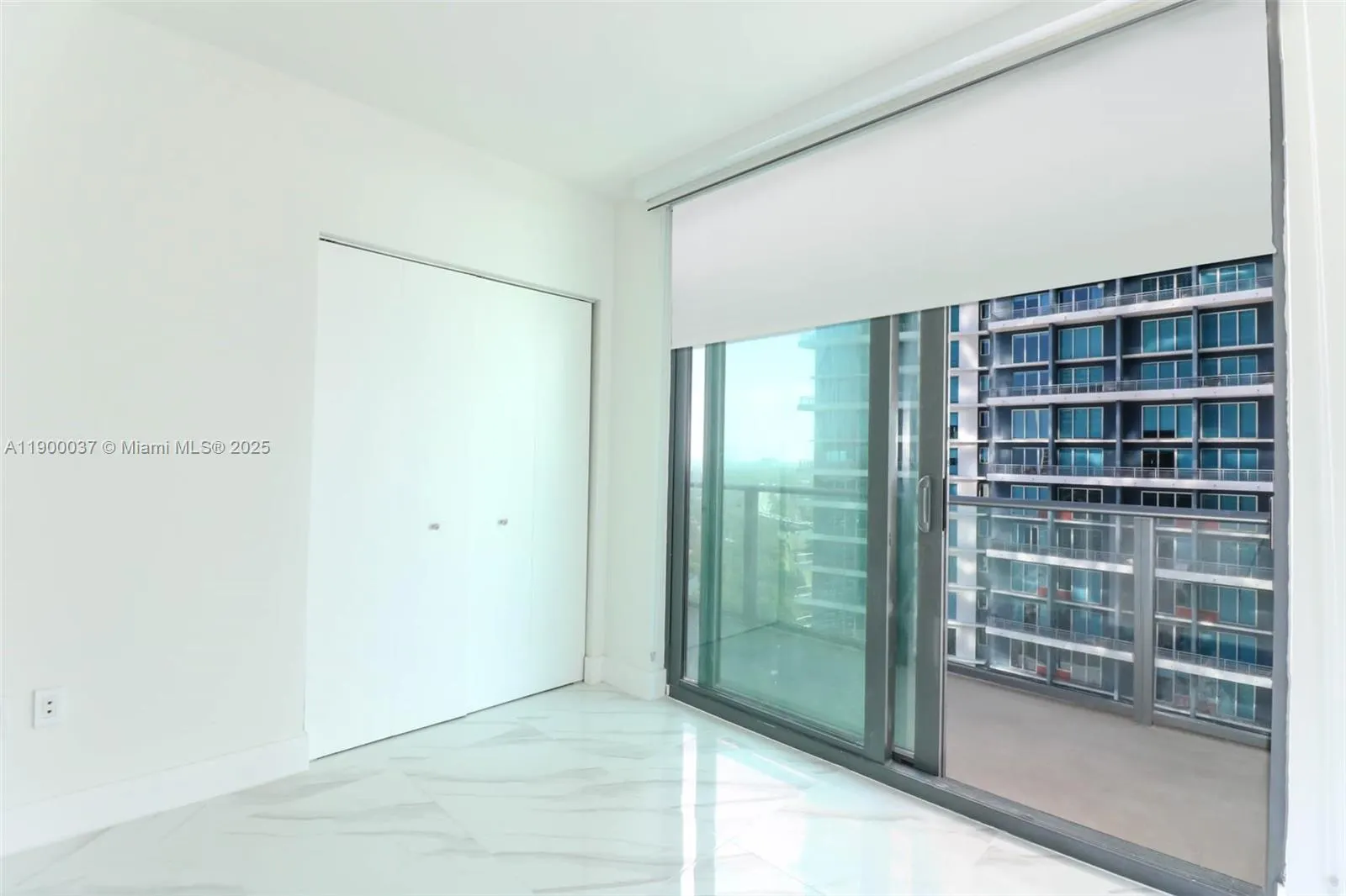 1300 S Miami Ave, #2706