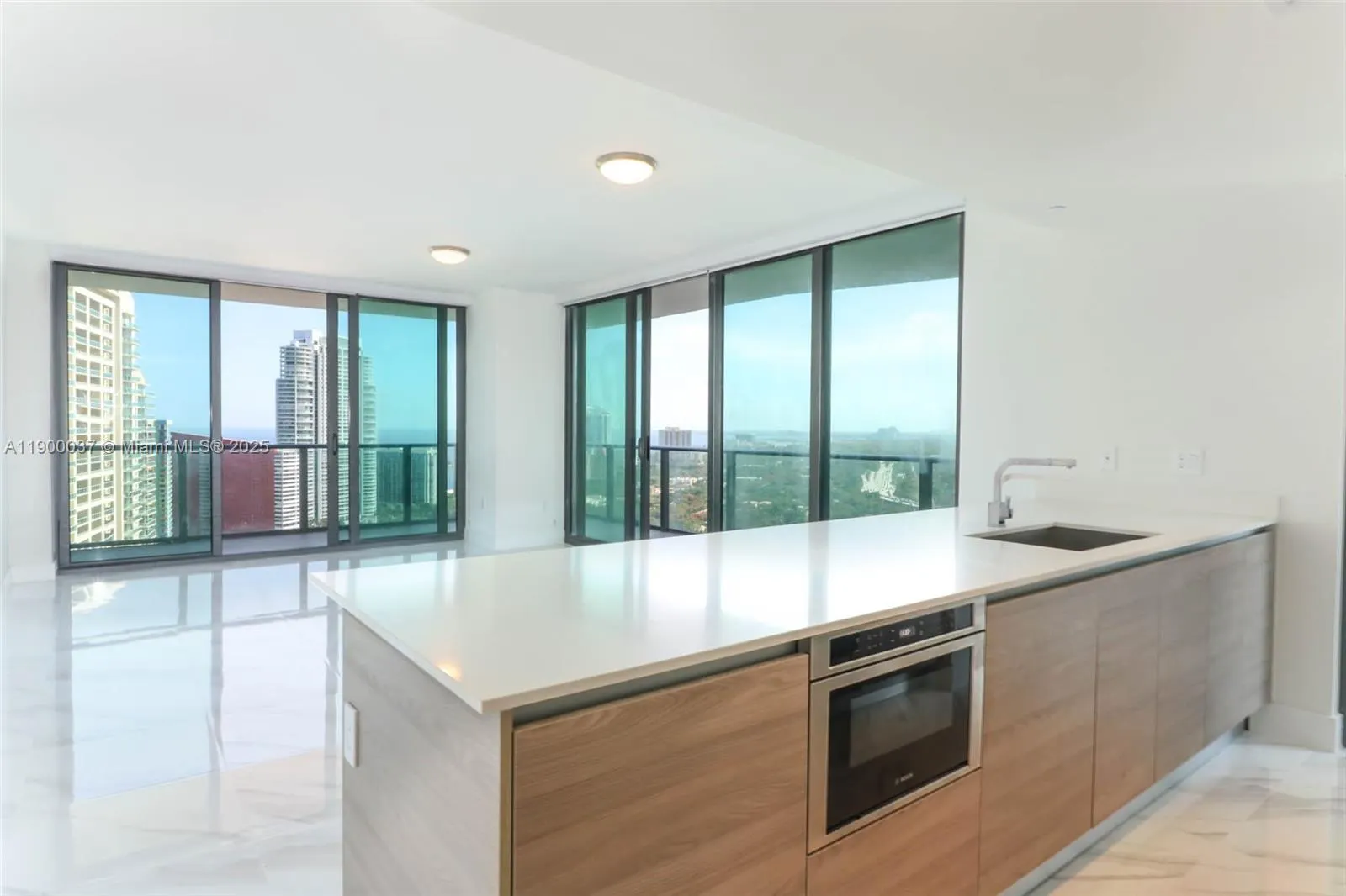 1300 S Miami Ave, #2706