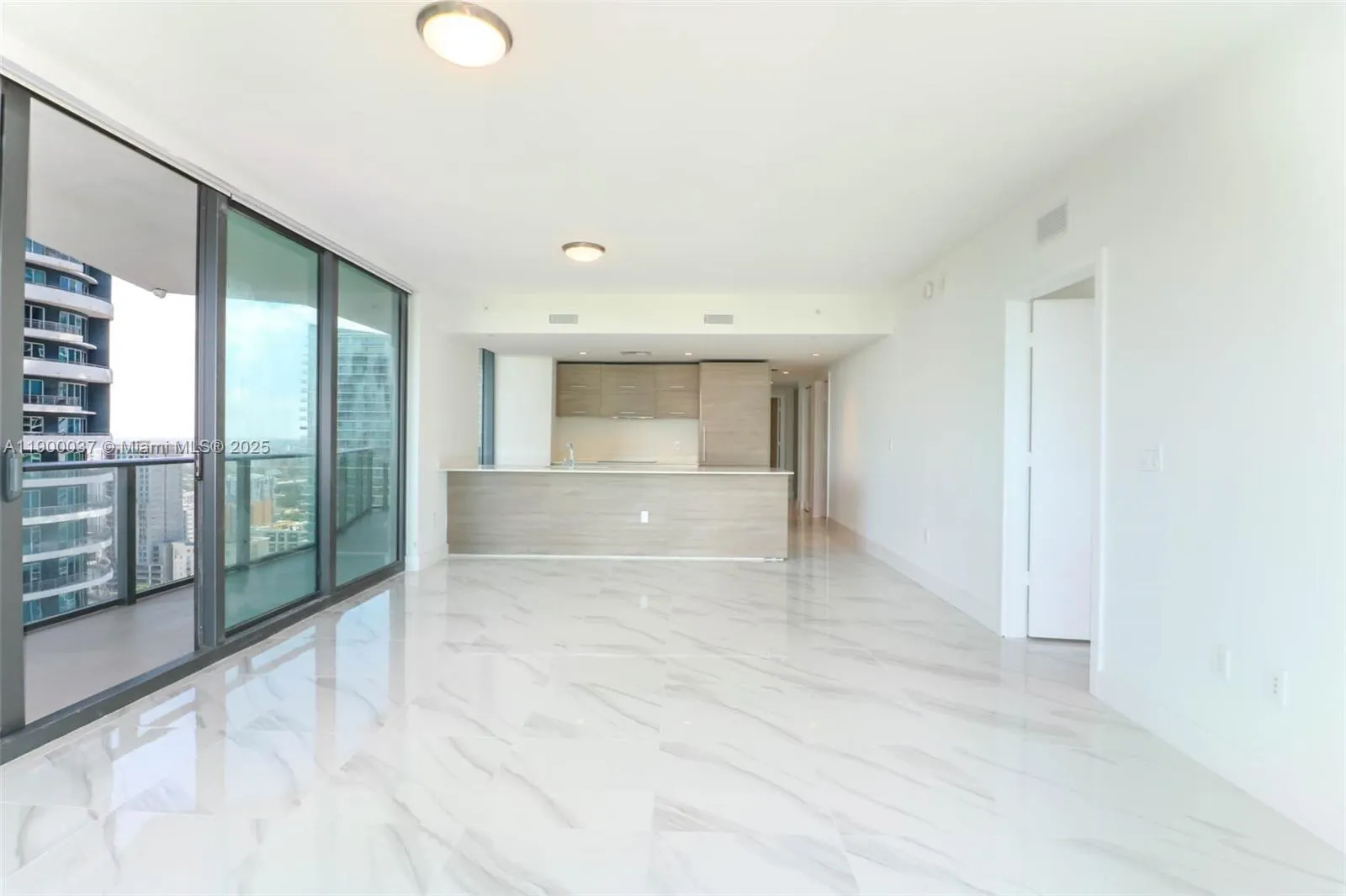 1300 S Miami Ave, #2706