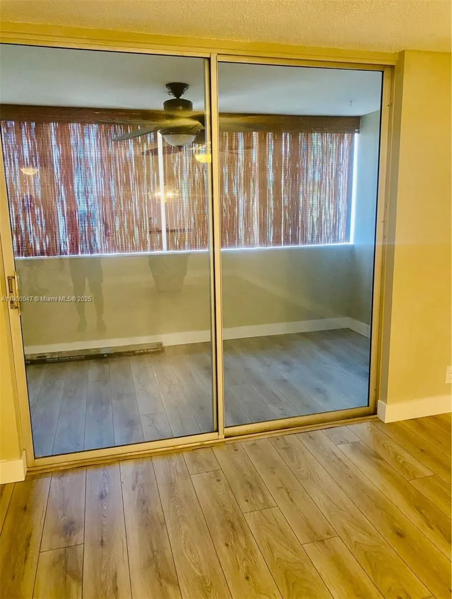 320 NE 12th Ave, #307