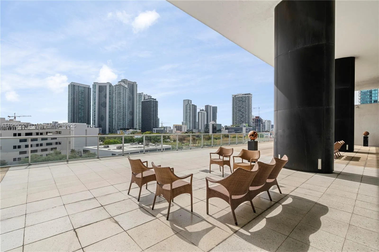 3451 NE 1st Ave, #M0707