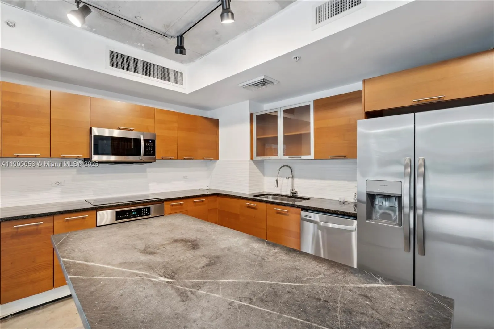 3451 NE 1st Ave, #M0707