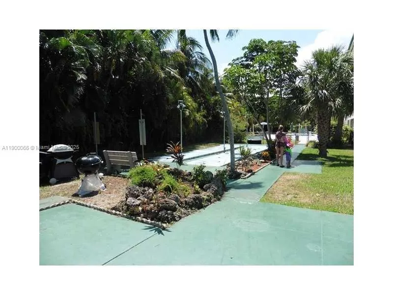 1420 Atlantic Shores Blvd, #324