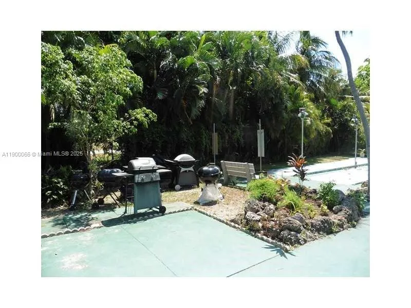 1420 Atlantic Shores Blvd, #324