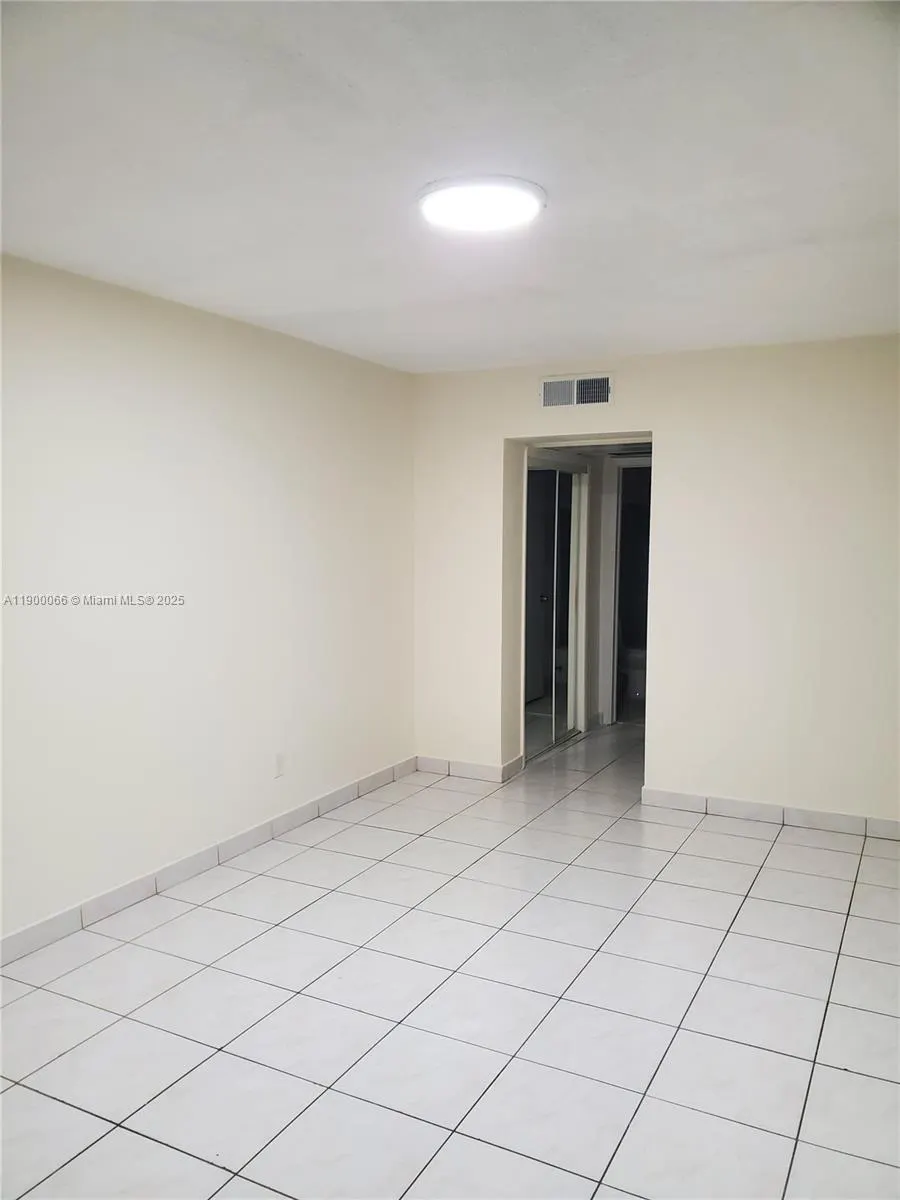 1420 Atlantic Shores Blvd, #324