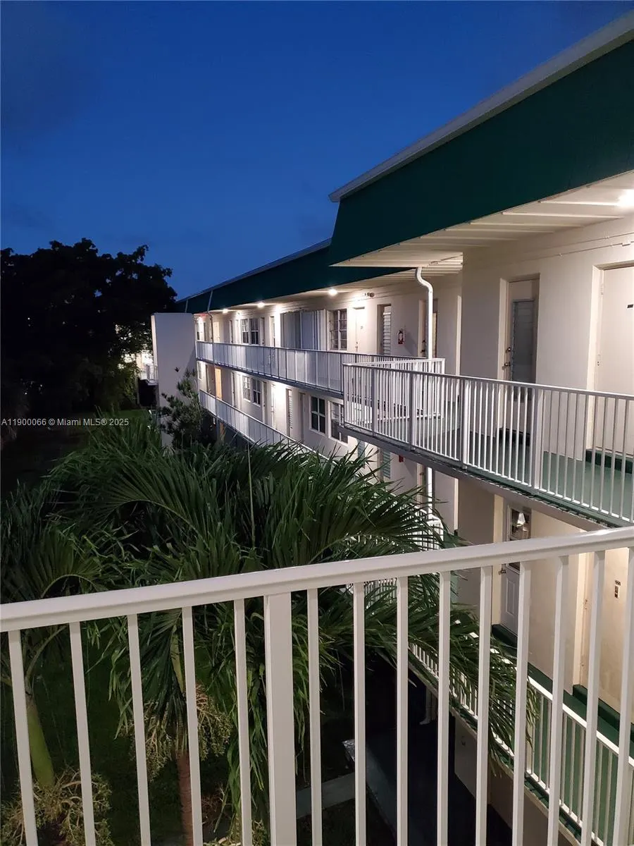 1420 Atlantic Shores Blvd, #324