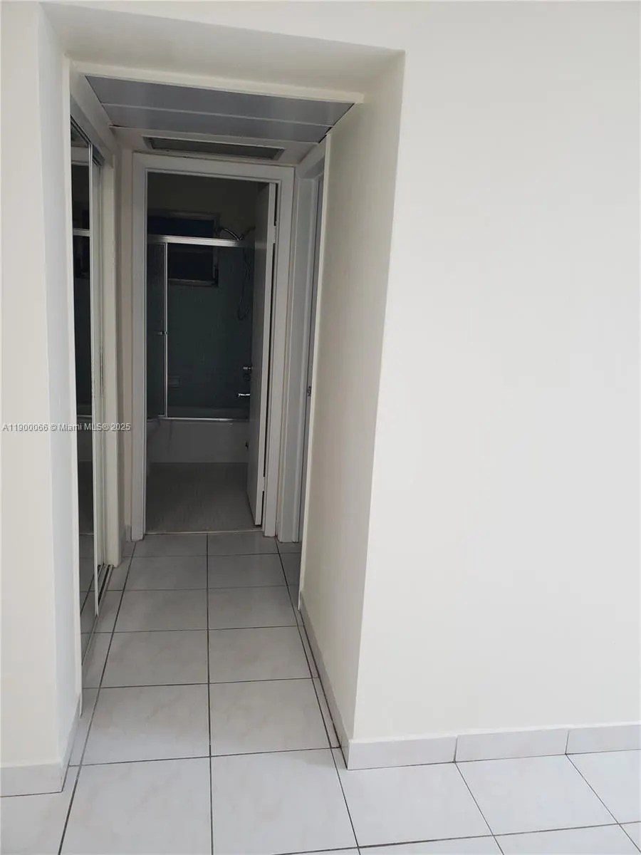 1420 Atlantic Shores Blvd, #324