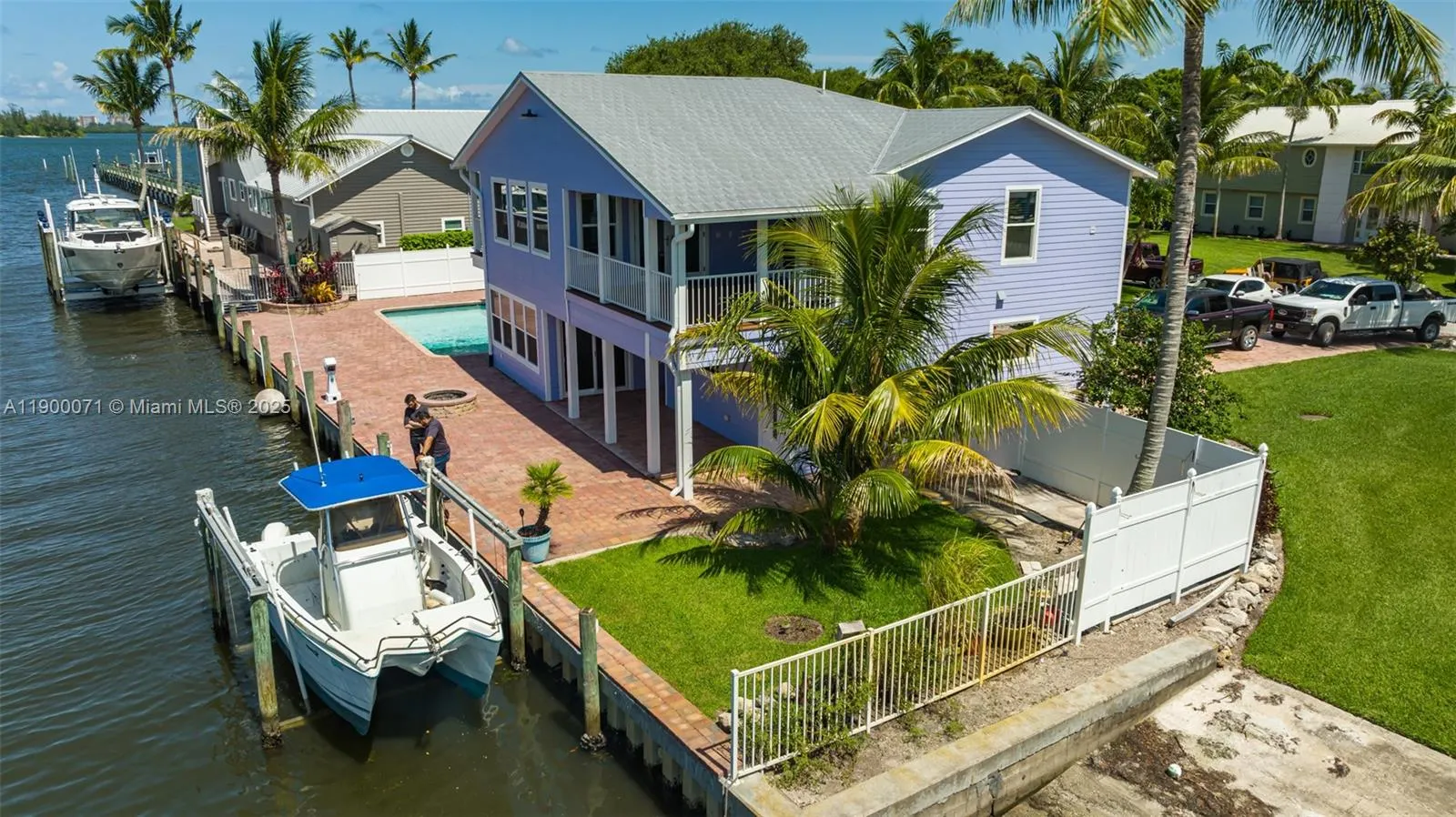 474 Peninsula Dr