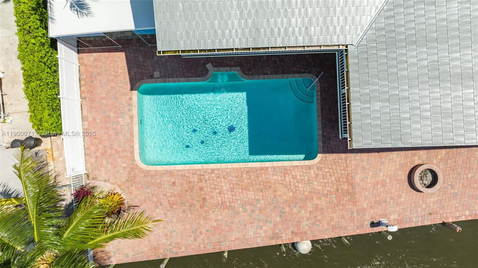 474 Peninsula Dr