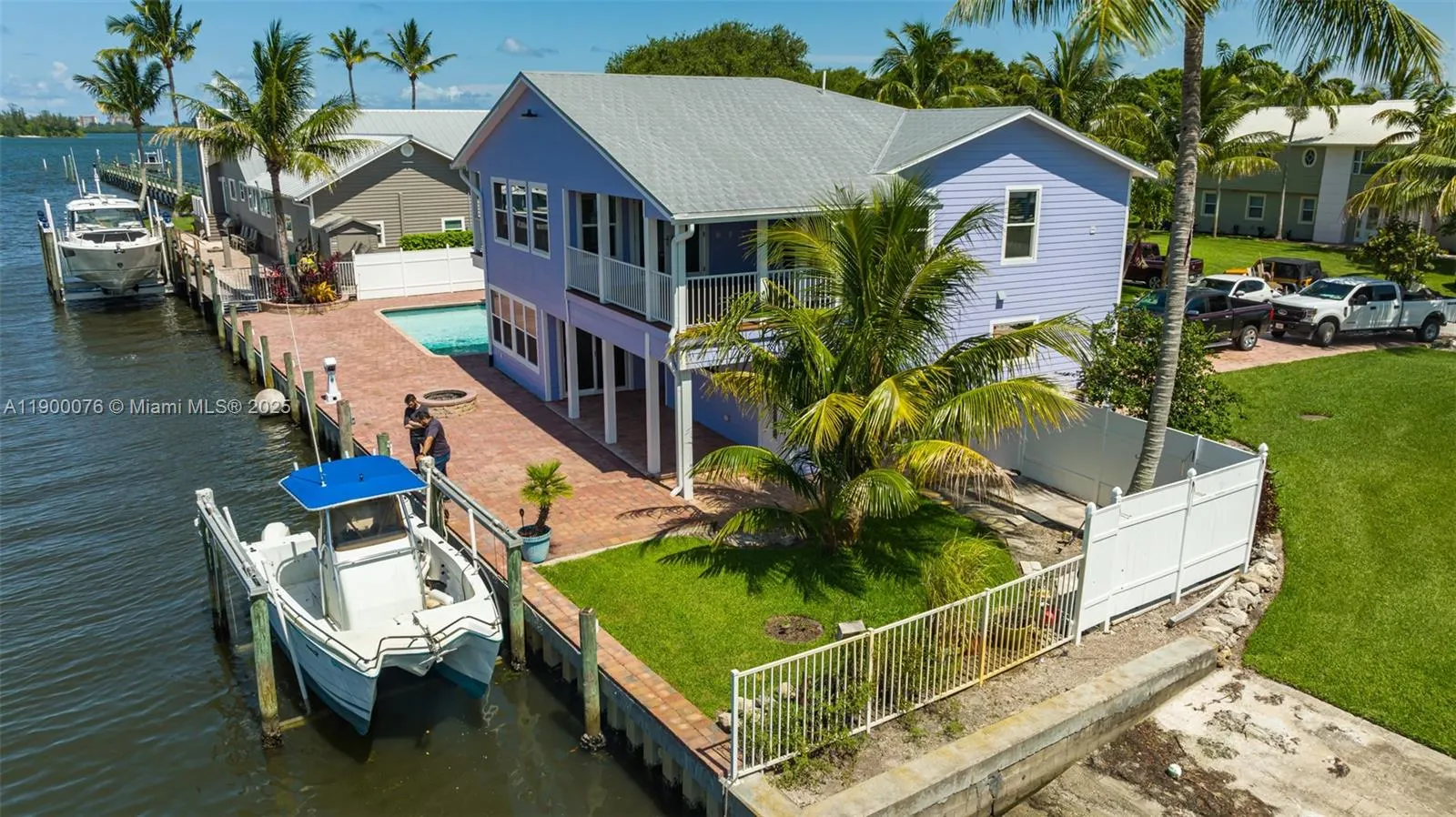 474 Peninsula Dr