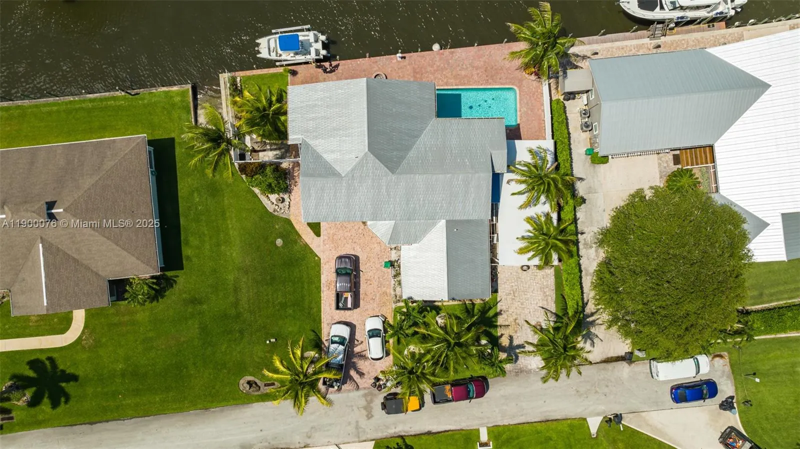 474 Peninsula Dr