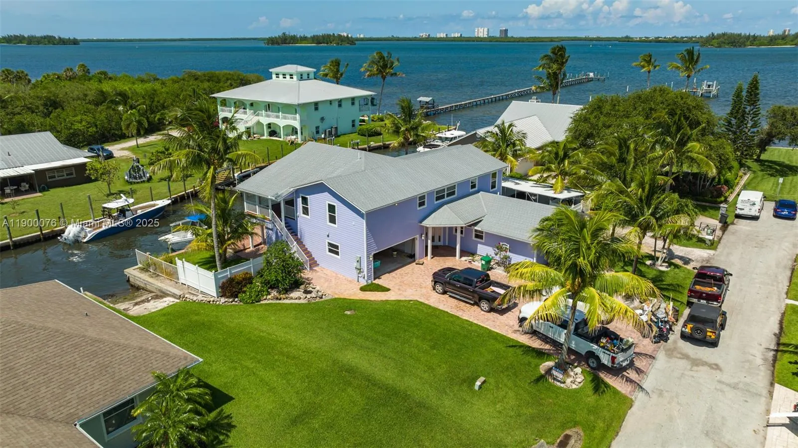 474 Peninsula Dr