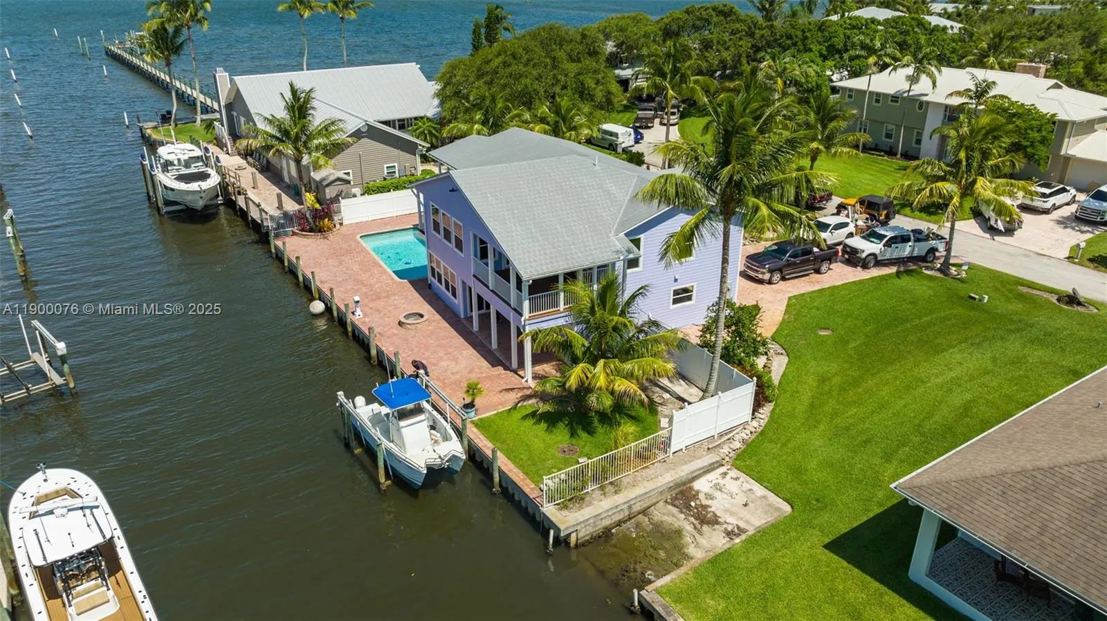 474 Peninsula Dr