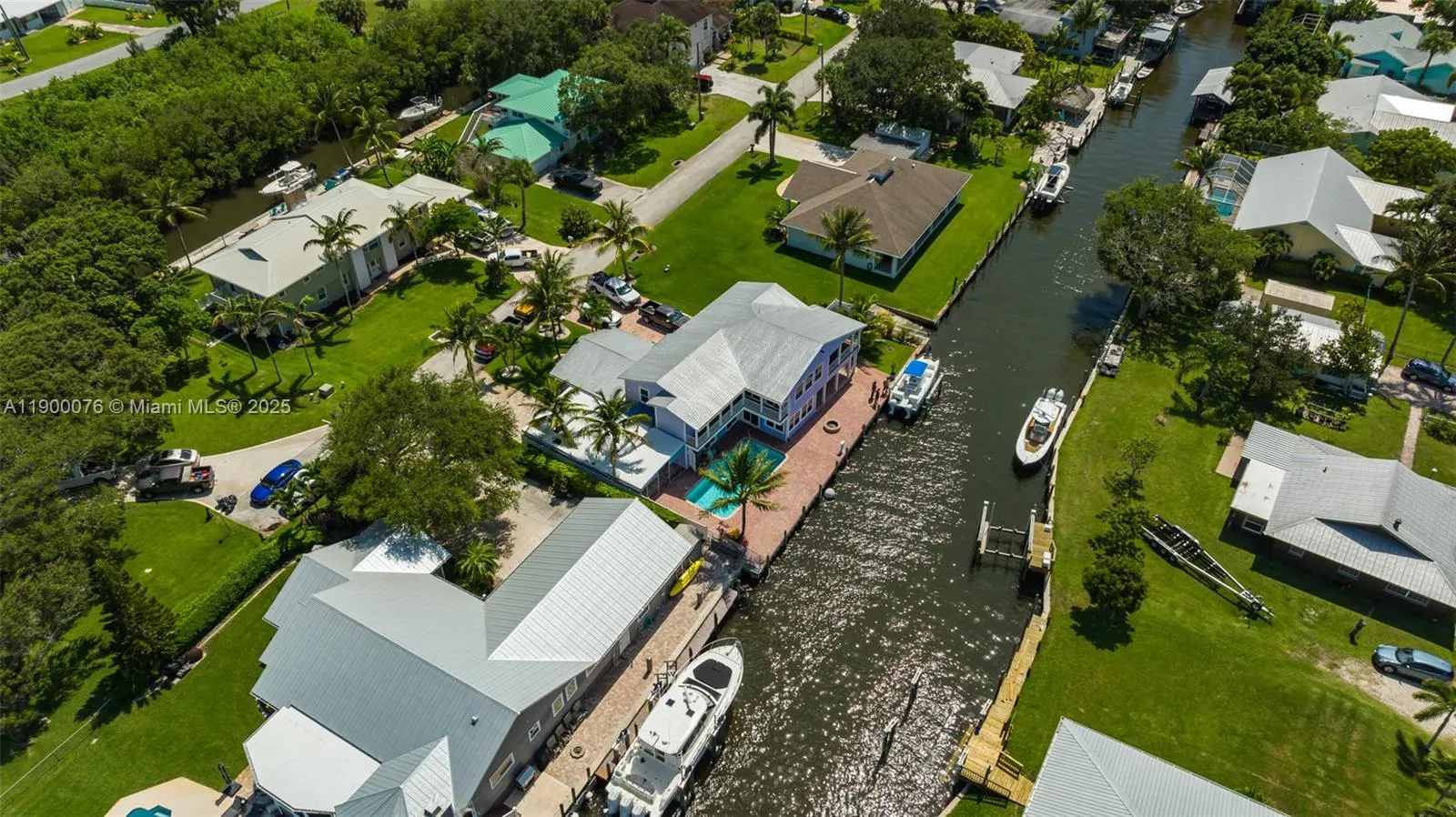 474 Peninsula Dr