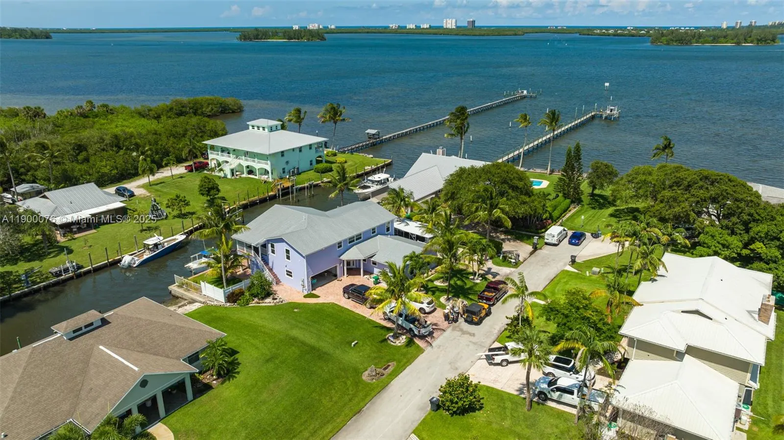474 Peninsula Dr