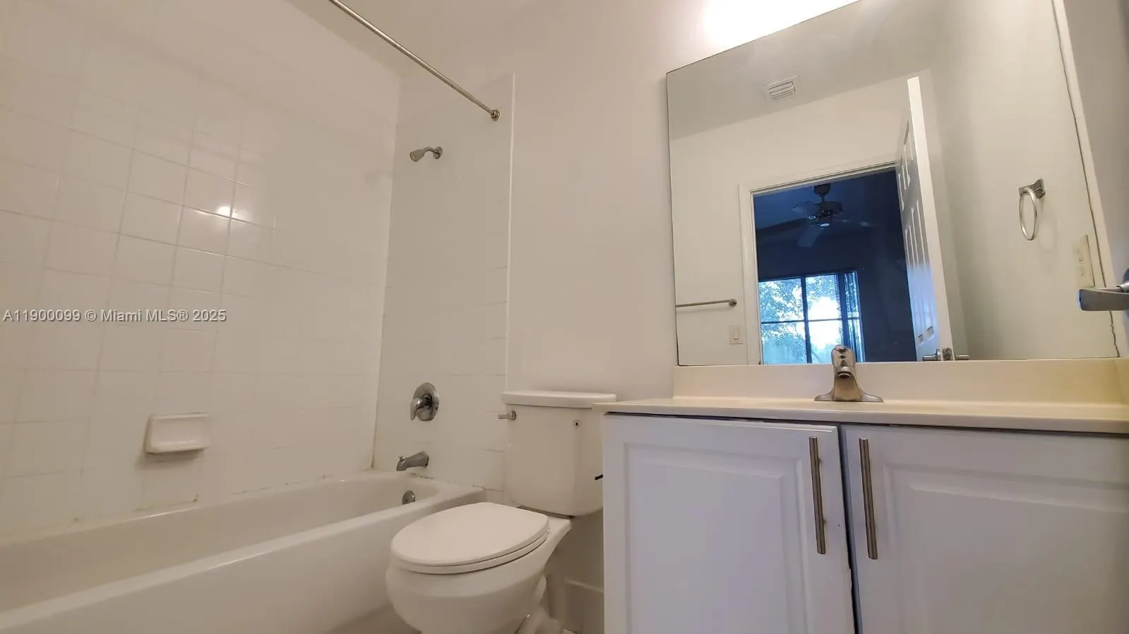 8222 SW 27th St, #103