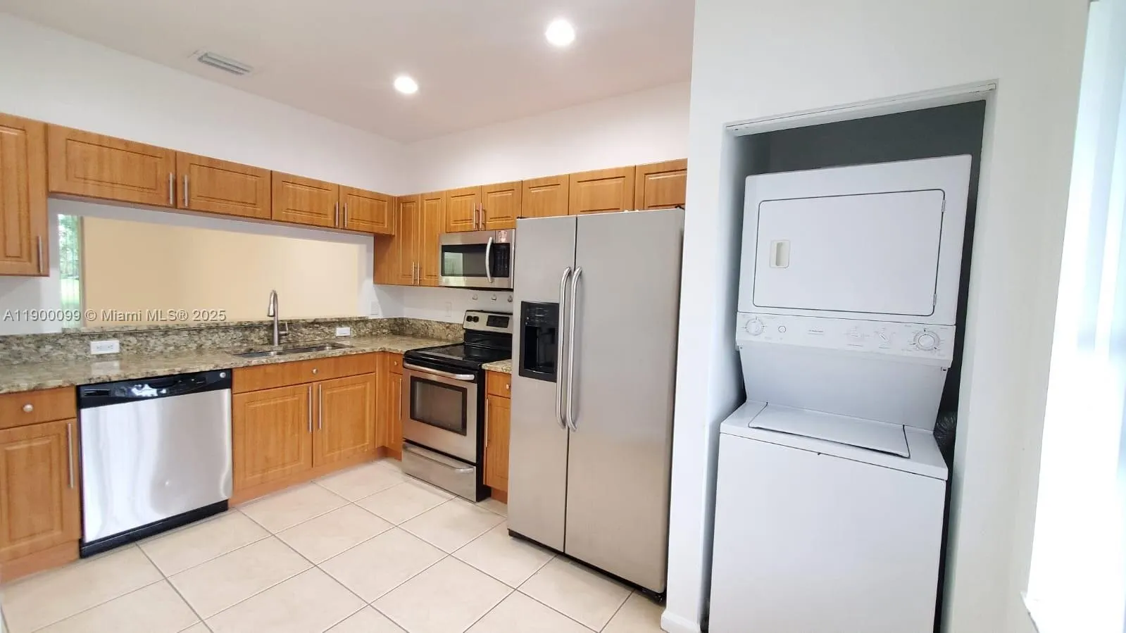 8222 SW 27th St, #103