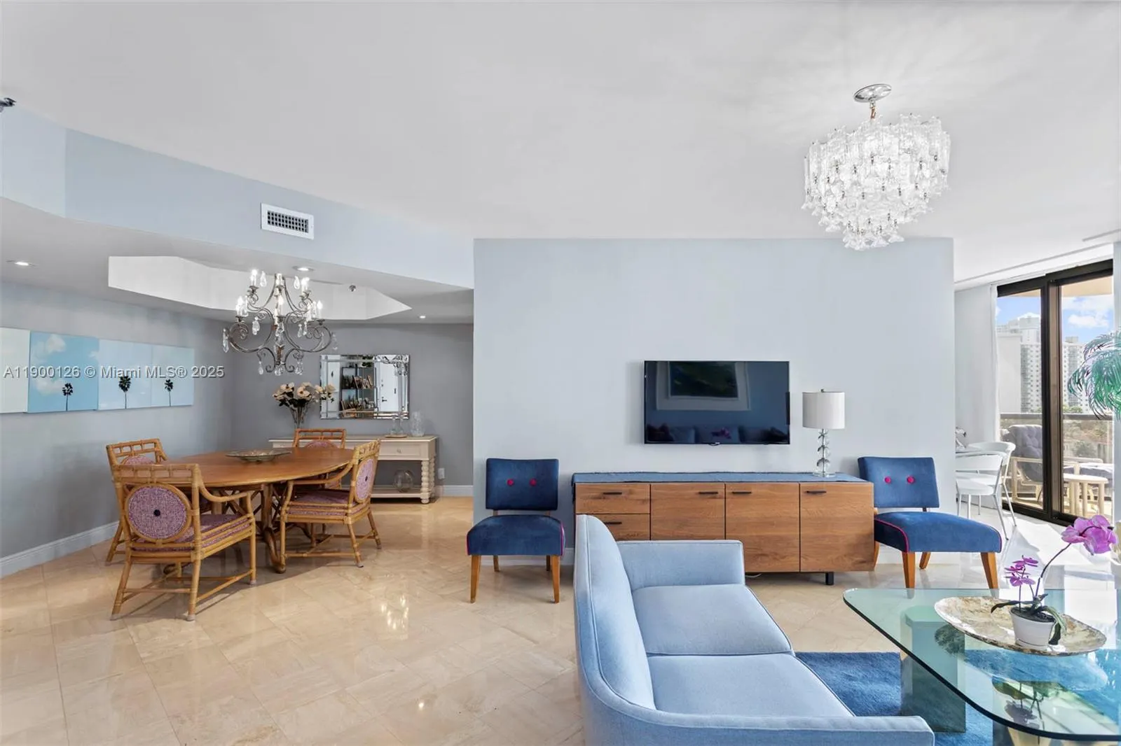 19667 Turnberry Way, #8-L