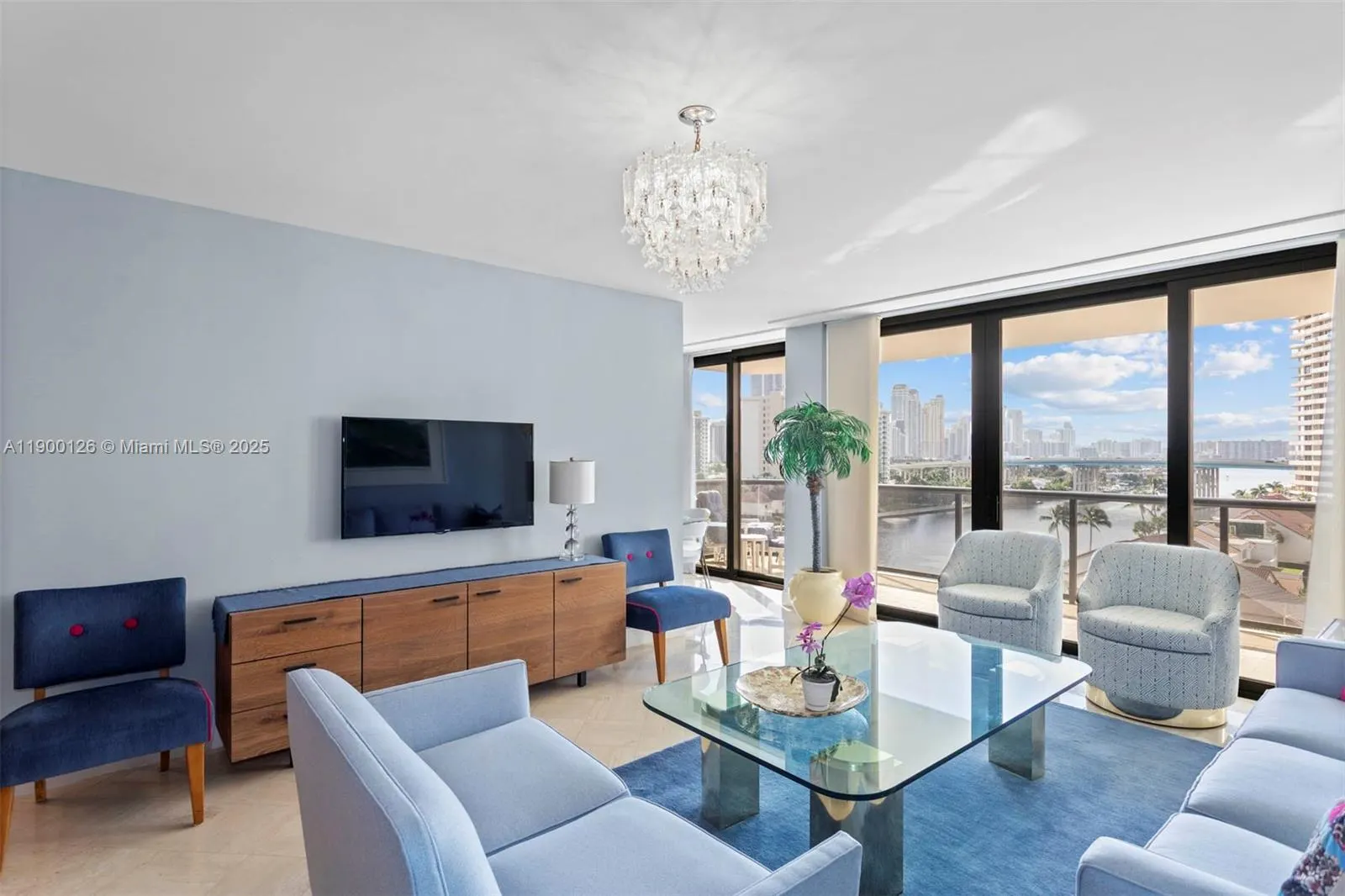 19667 Turnberry Way, #8-L