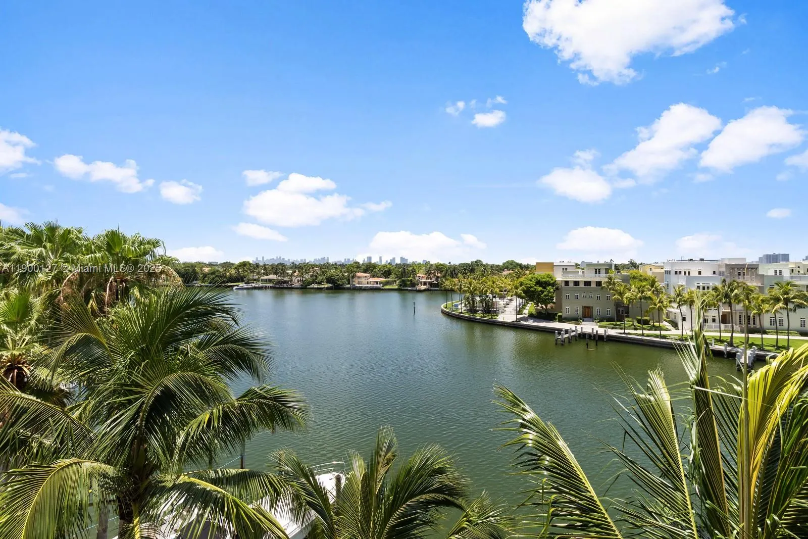 5970 Indian Creek Dr, #504