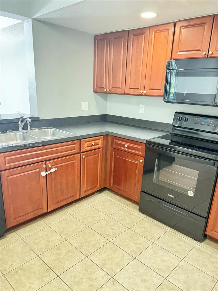 10161 W Sunrise Blvd, #105
