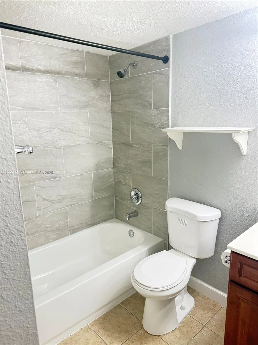 10161 W Sunrise Blvd, #105