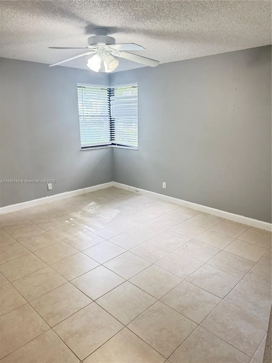 10161 W Sunrise Blvd, #105