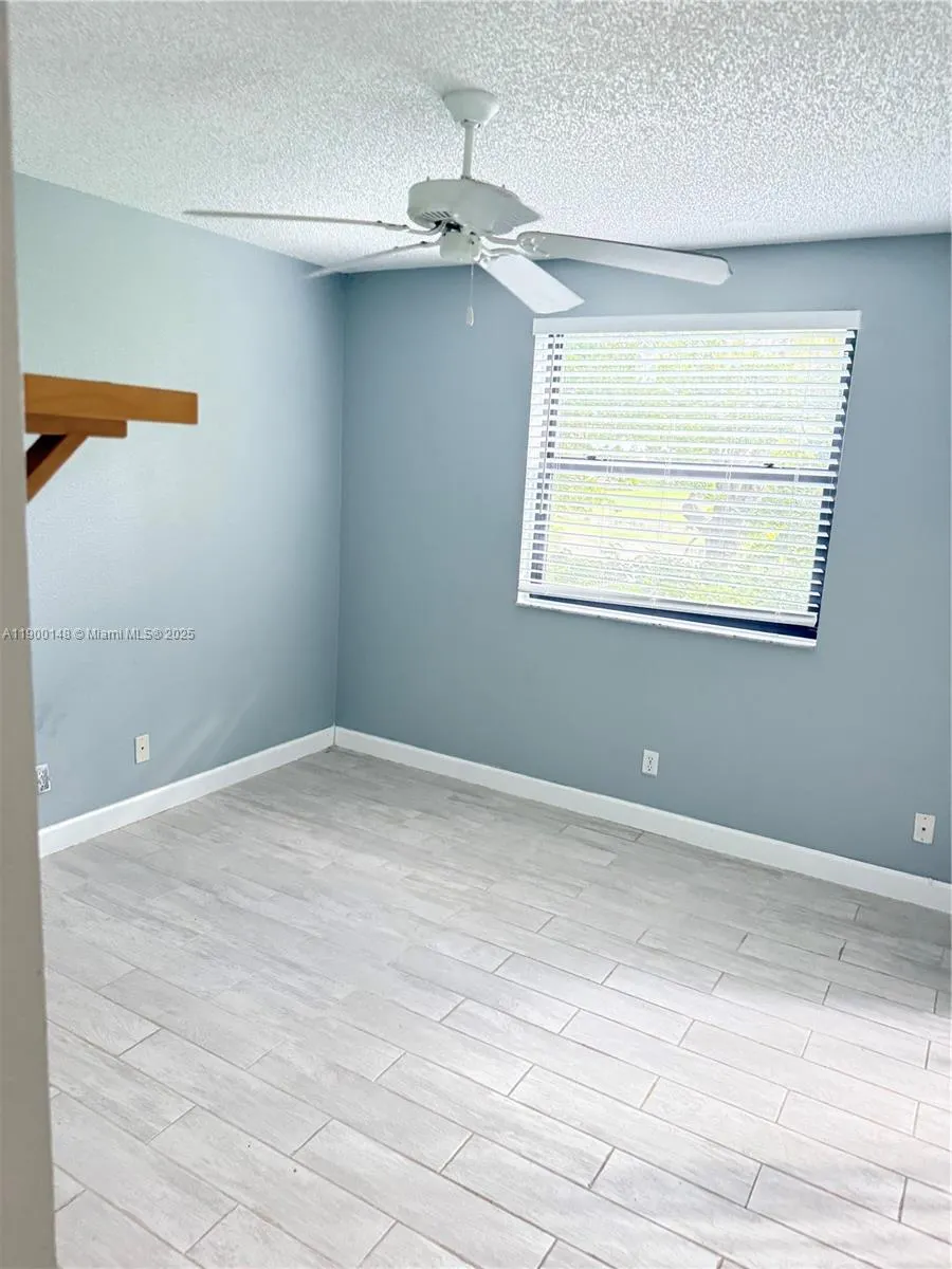 10161 W Sunrise Blvd, #105