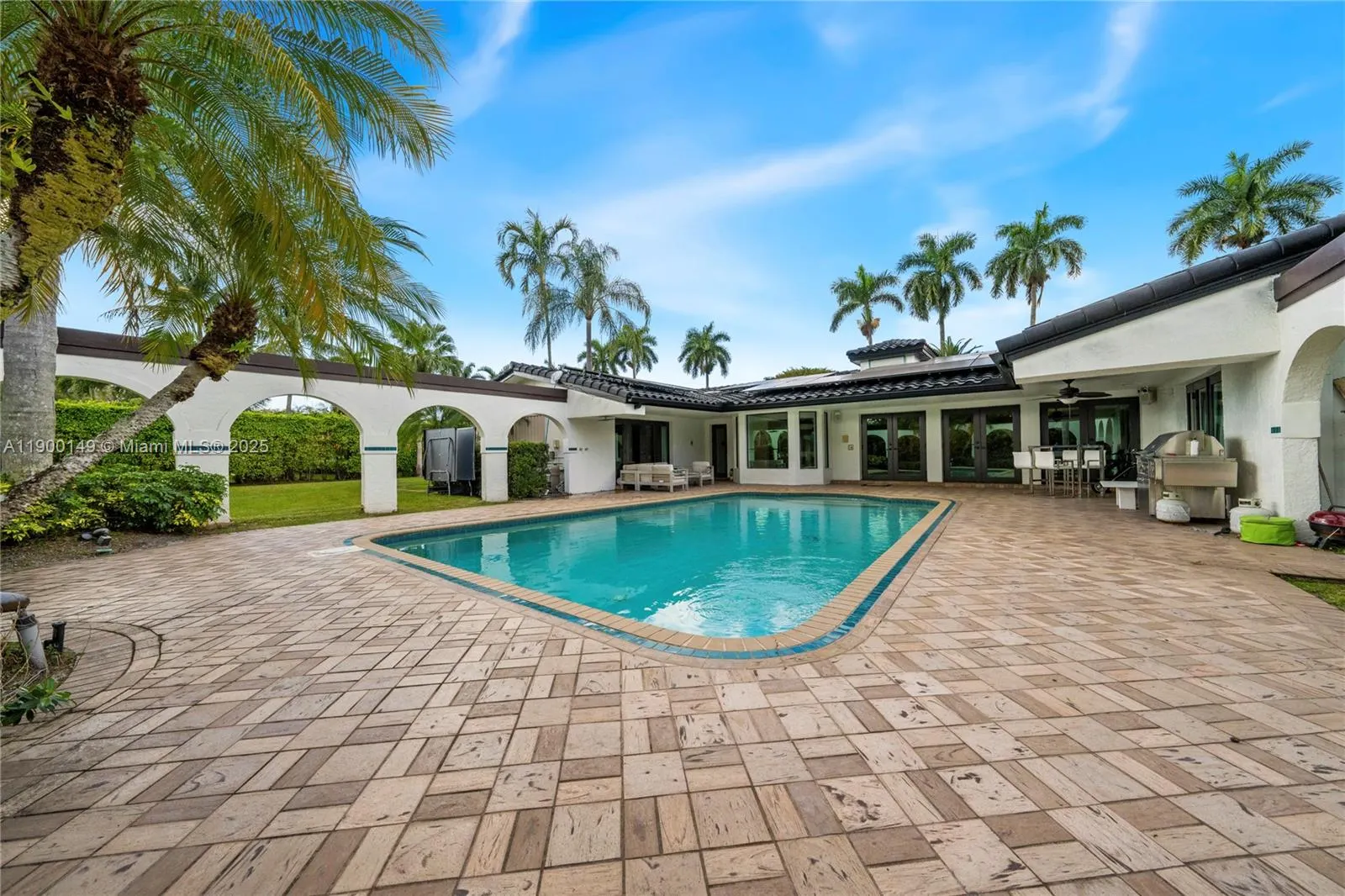 5820 Palm Tree Rd