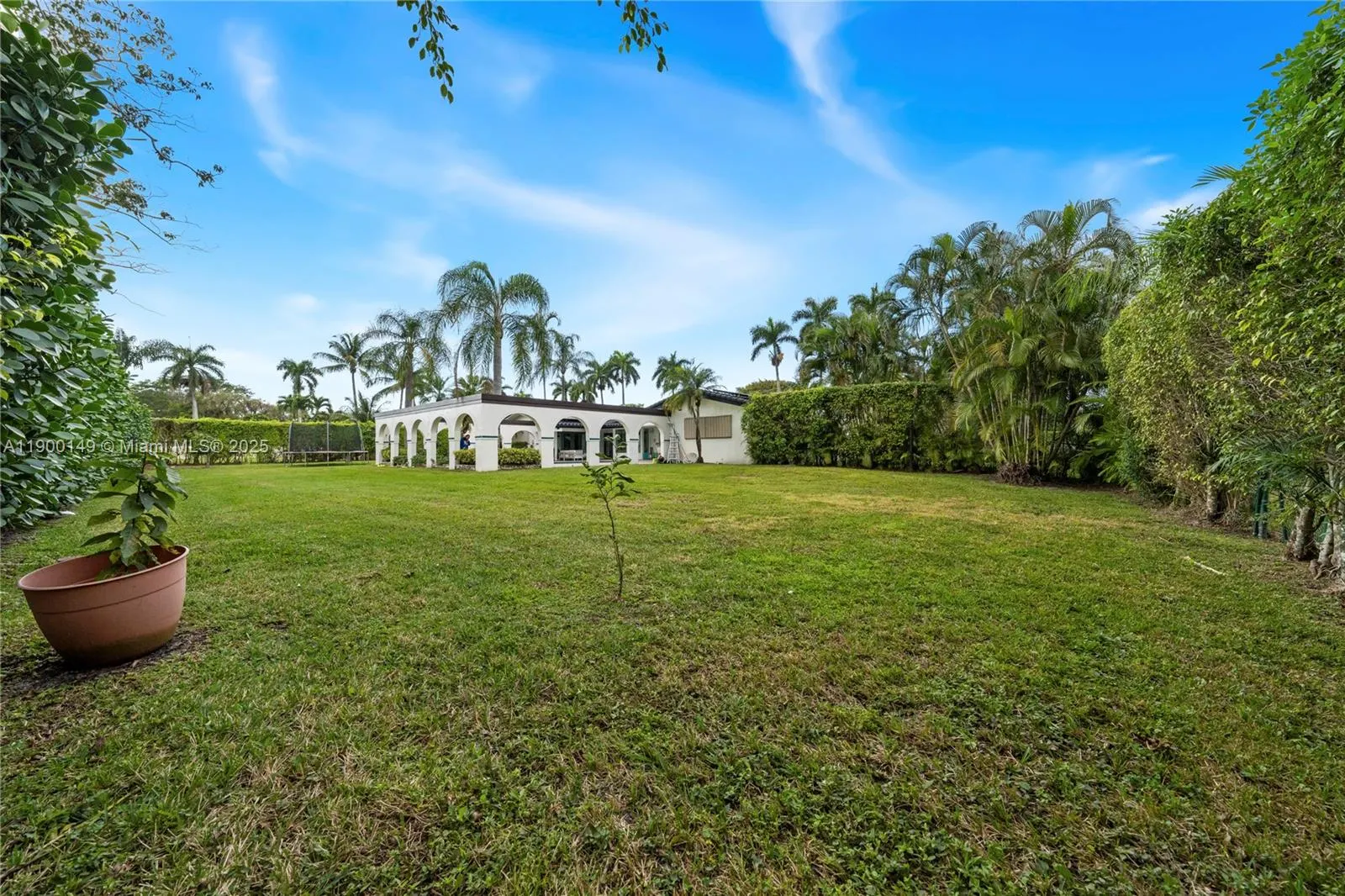 5820 Palm Tree Rd