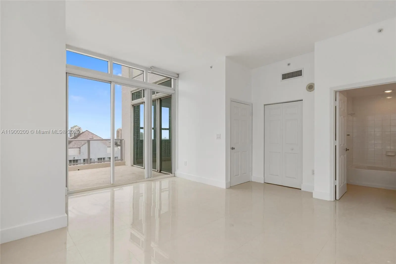 1155 Brickell Bay Dr, #PH202
