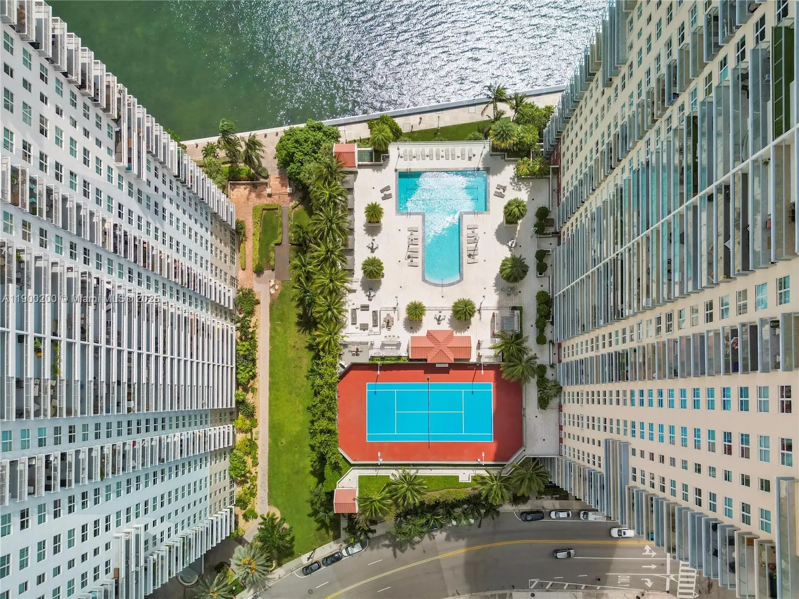 1155 Brickell Bay Dr, #PH202