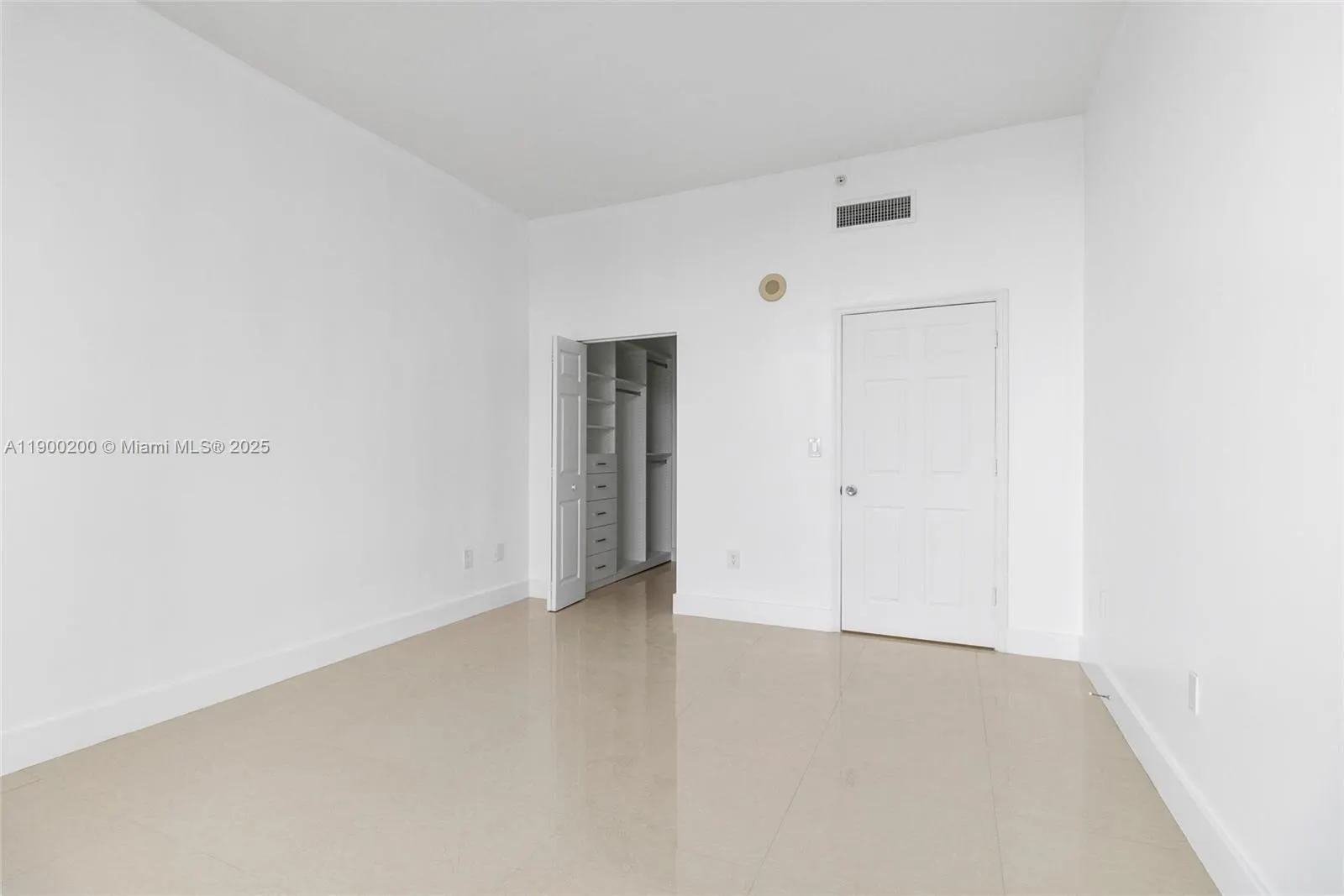 1155 Brickell Bay Dr, #PH202