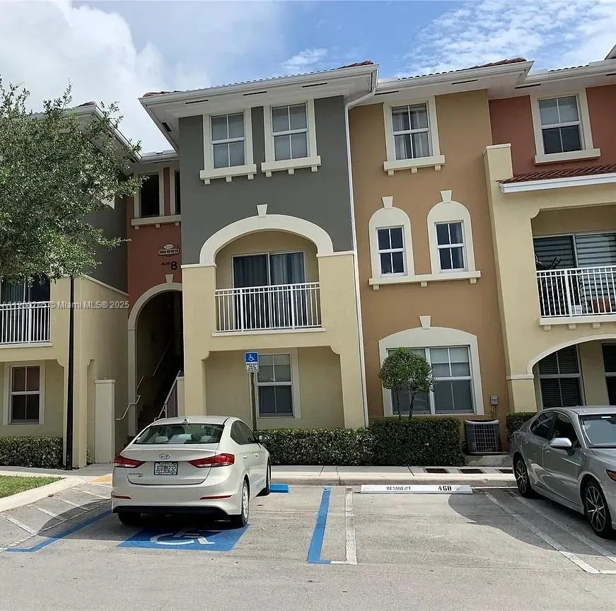 10855 NW 88th Ter, #201