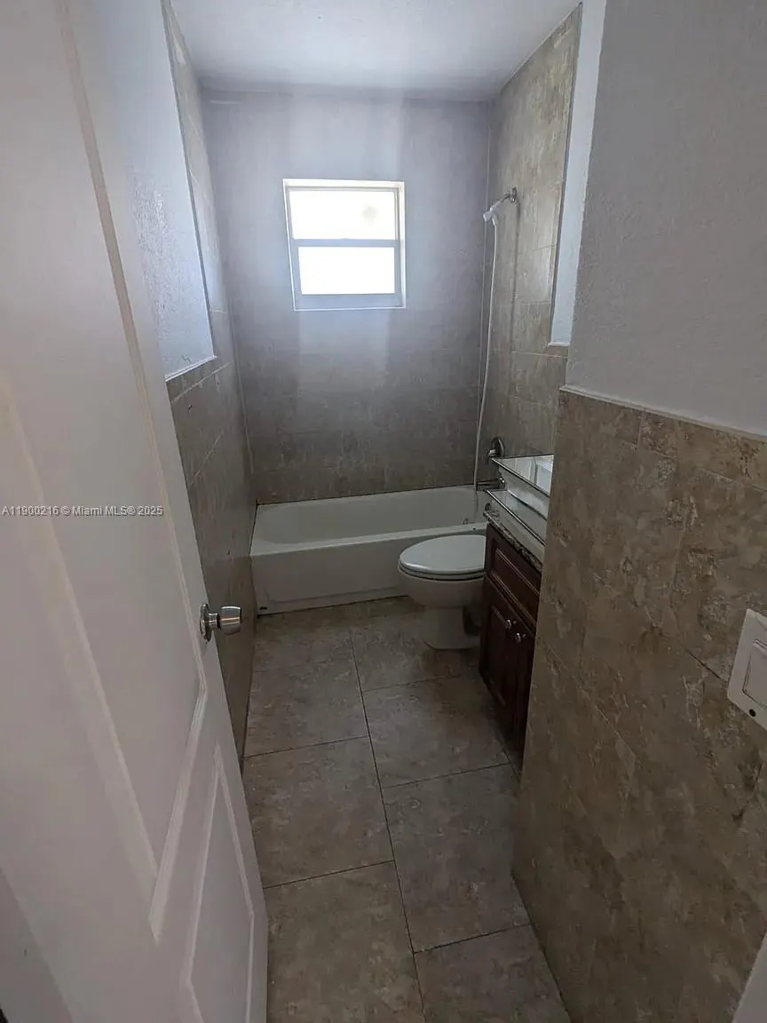 2323 Van Buren St, #207