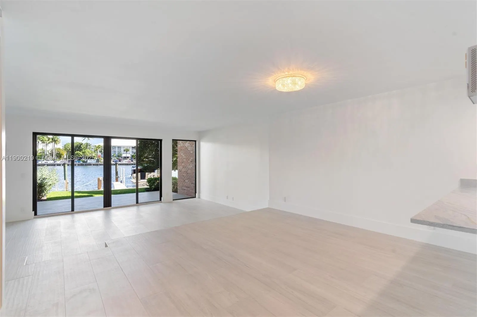 1800 S Ocean Dr, #109