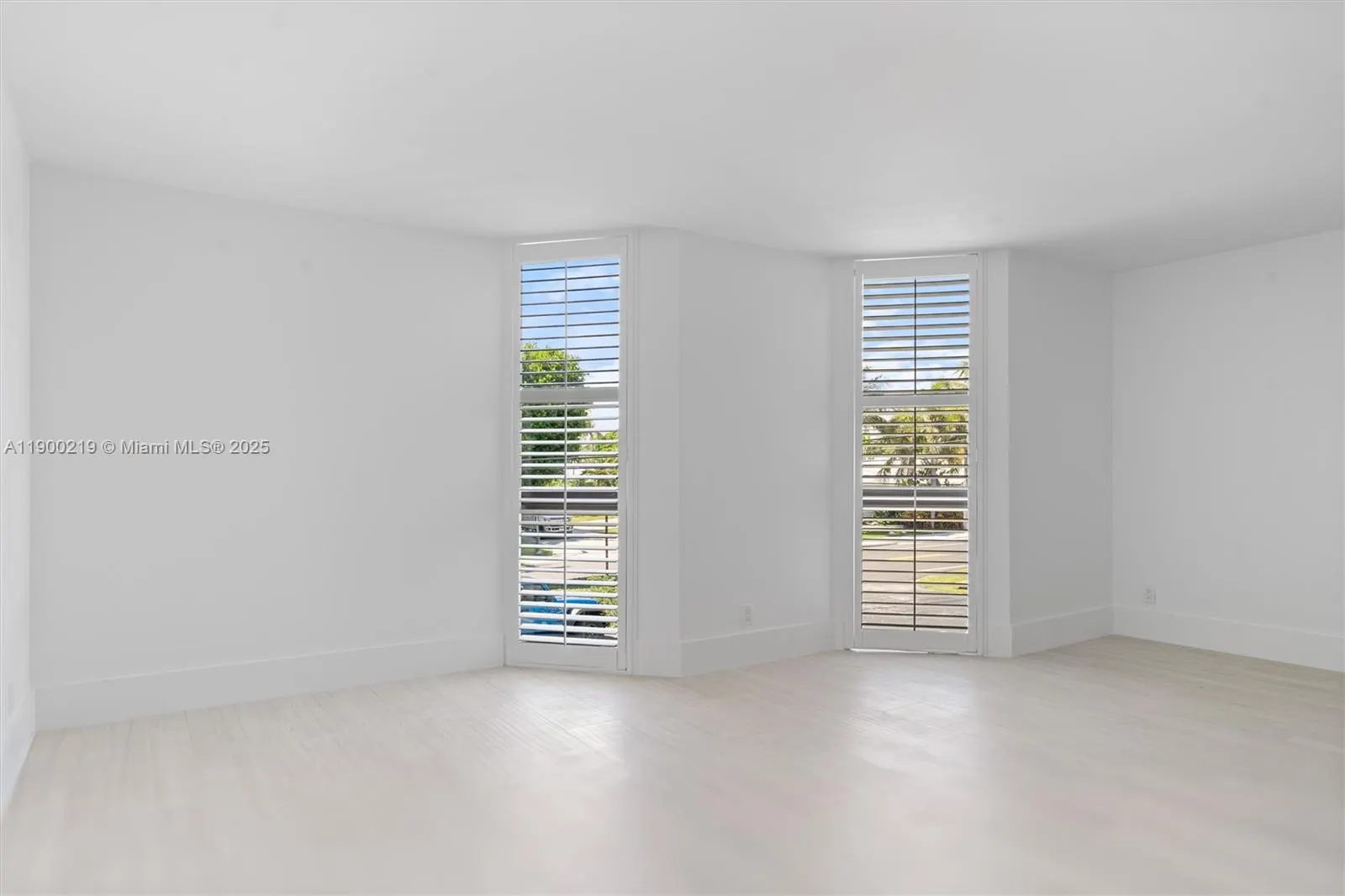 1800 S Ocean Dr, #109