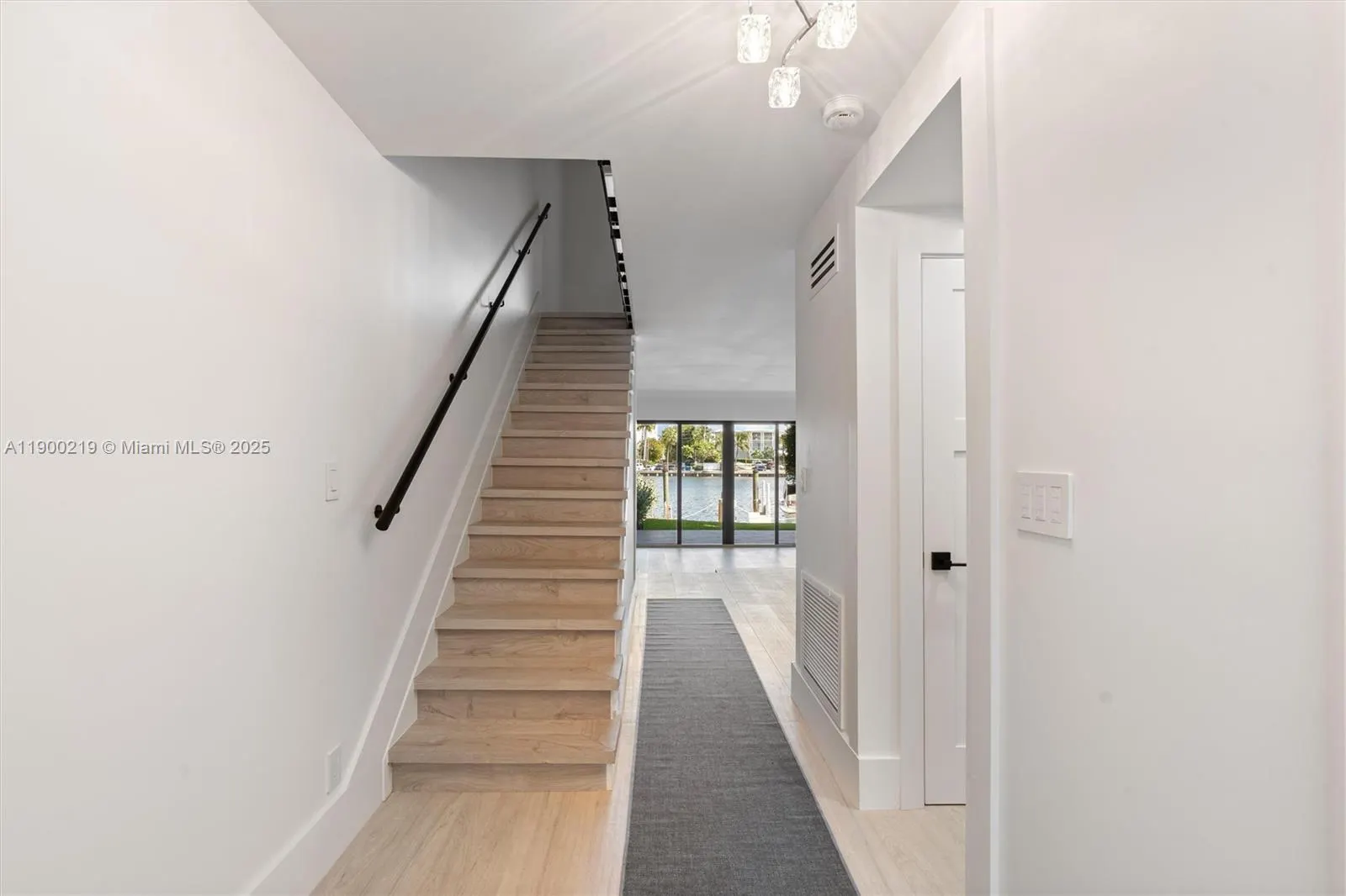 1800 S Ocean Dr, #109