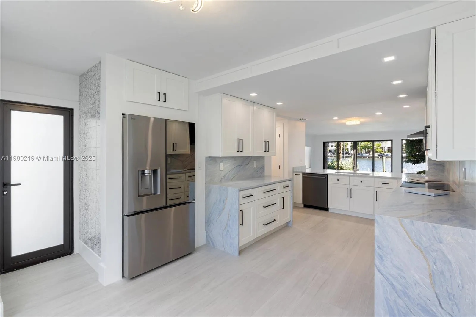 1800 S Ocean Dr, #109