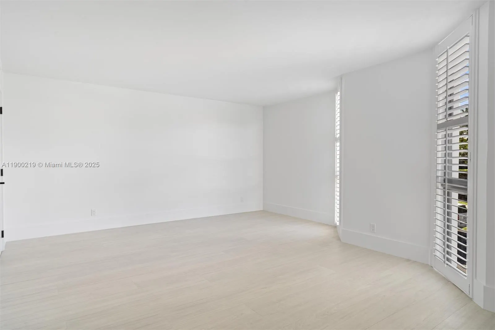 1800 S Ocean Dr, #109