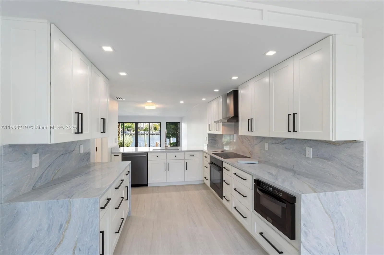 1800 S Ocean Dr, #109